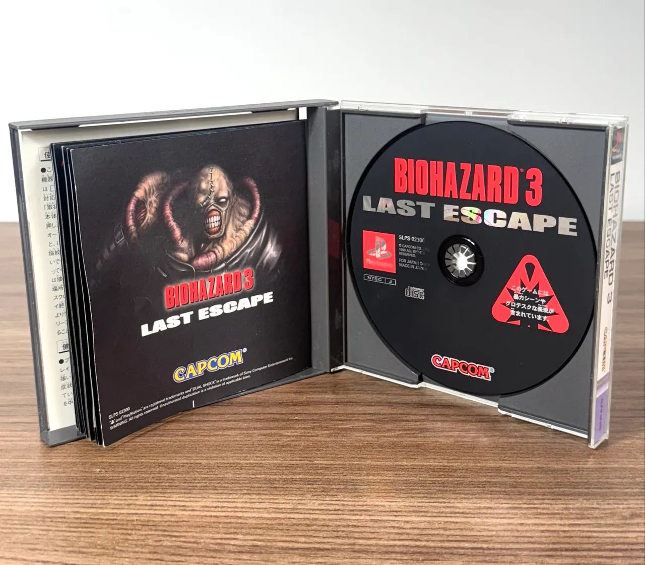 Biohazard 3 Last Escape - PlayStation 1 - Jogos de Vídeo Game
