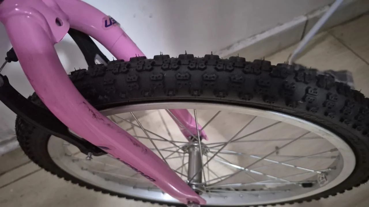 Bicicleta rosa nova - Foto 2