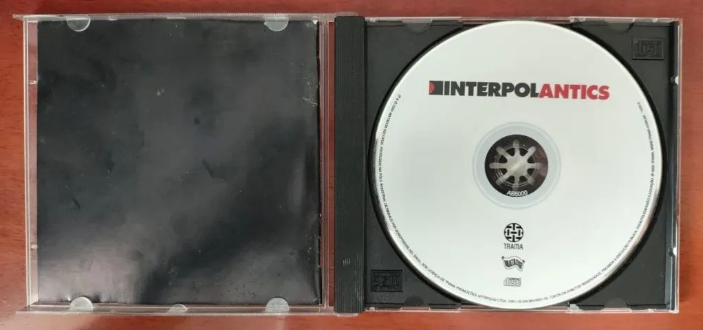 CD - Interpol - Antics - 2004 (NACIONAL, CONSERVADO) - Foto 2
