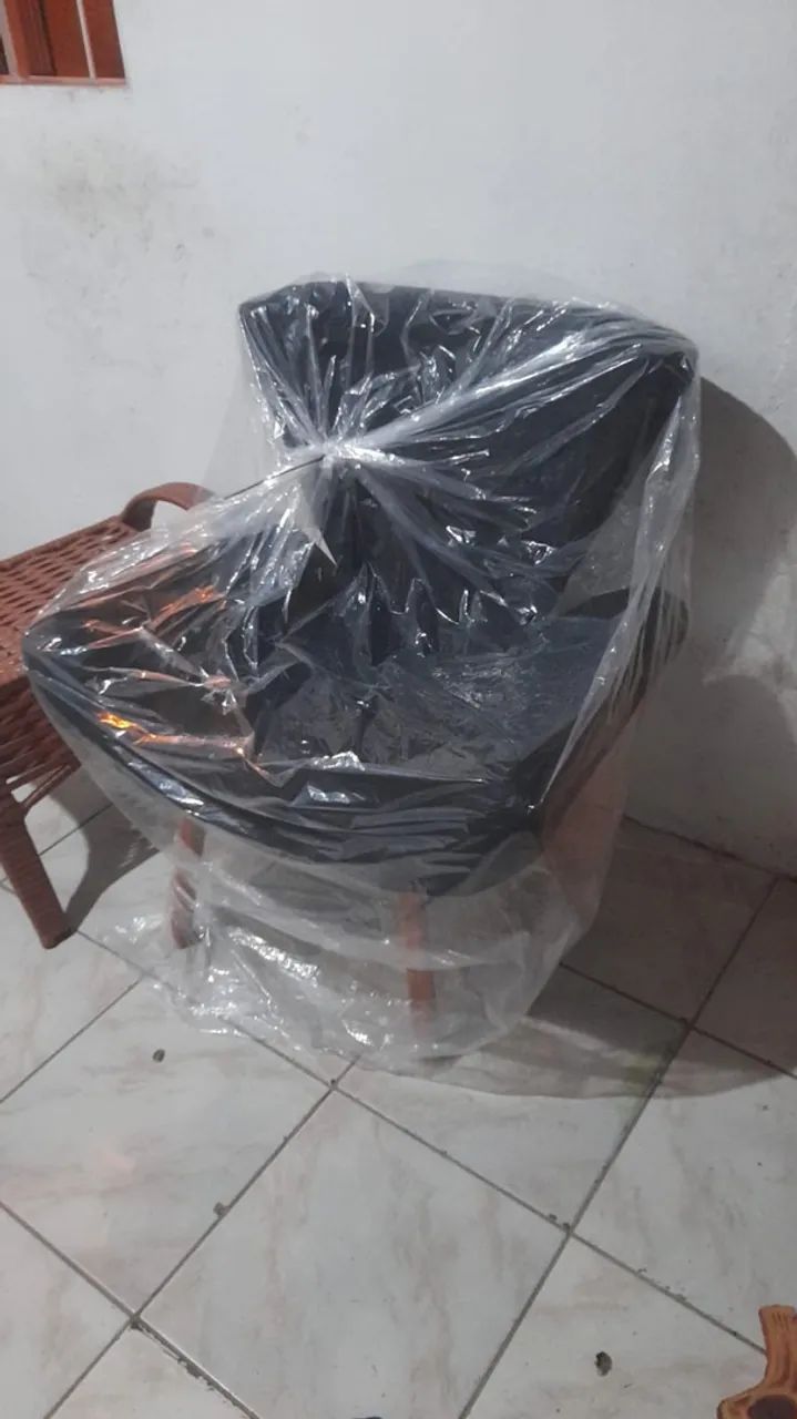 Poltrona nova nunca usada 
