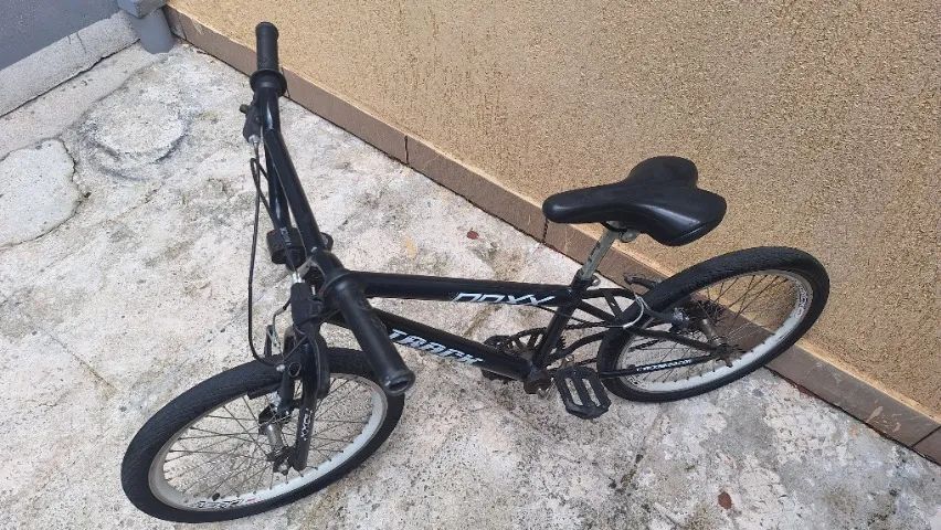 Bicicleta Track Noxx Aro 20 - Estilo BMX (Preta) - Bom Estado