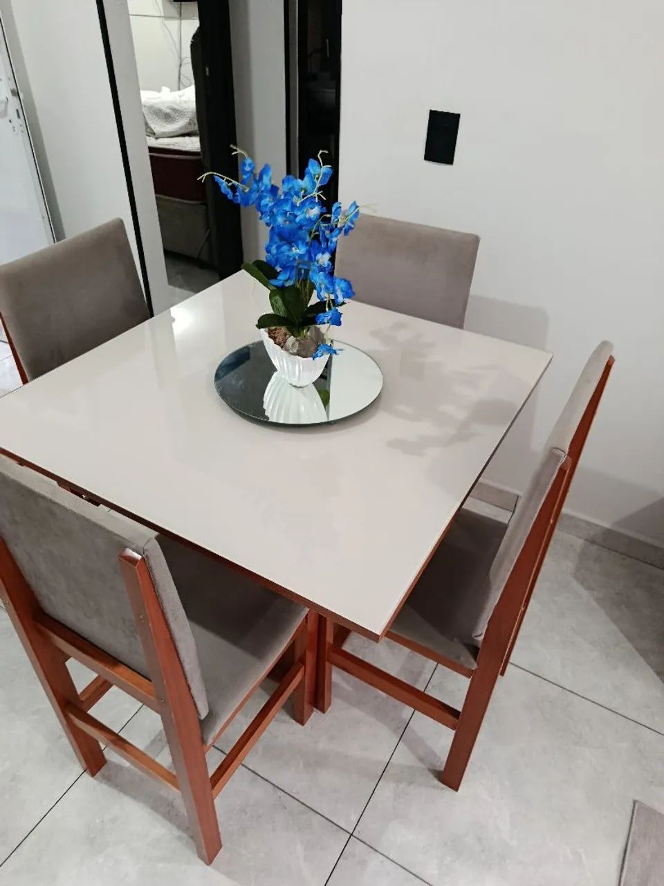 Mesa 4 lugar 