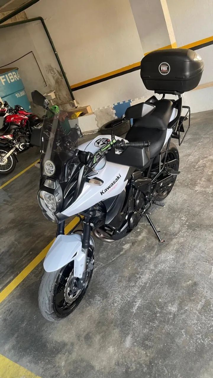 VENDE-SE - Kawasaki Versys 650 2013