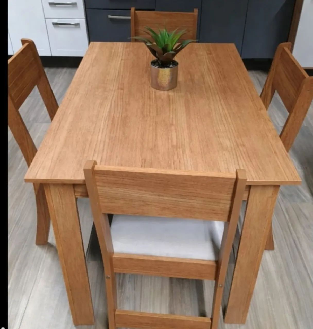 Baixei o preço Mesa de madeira 