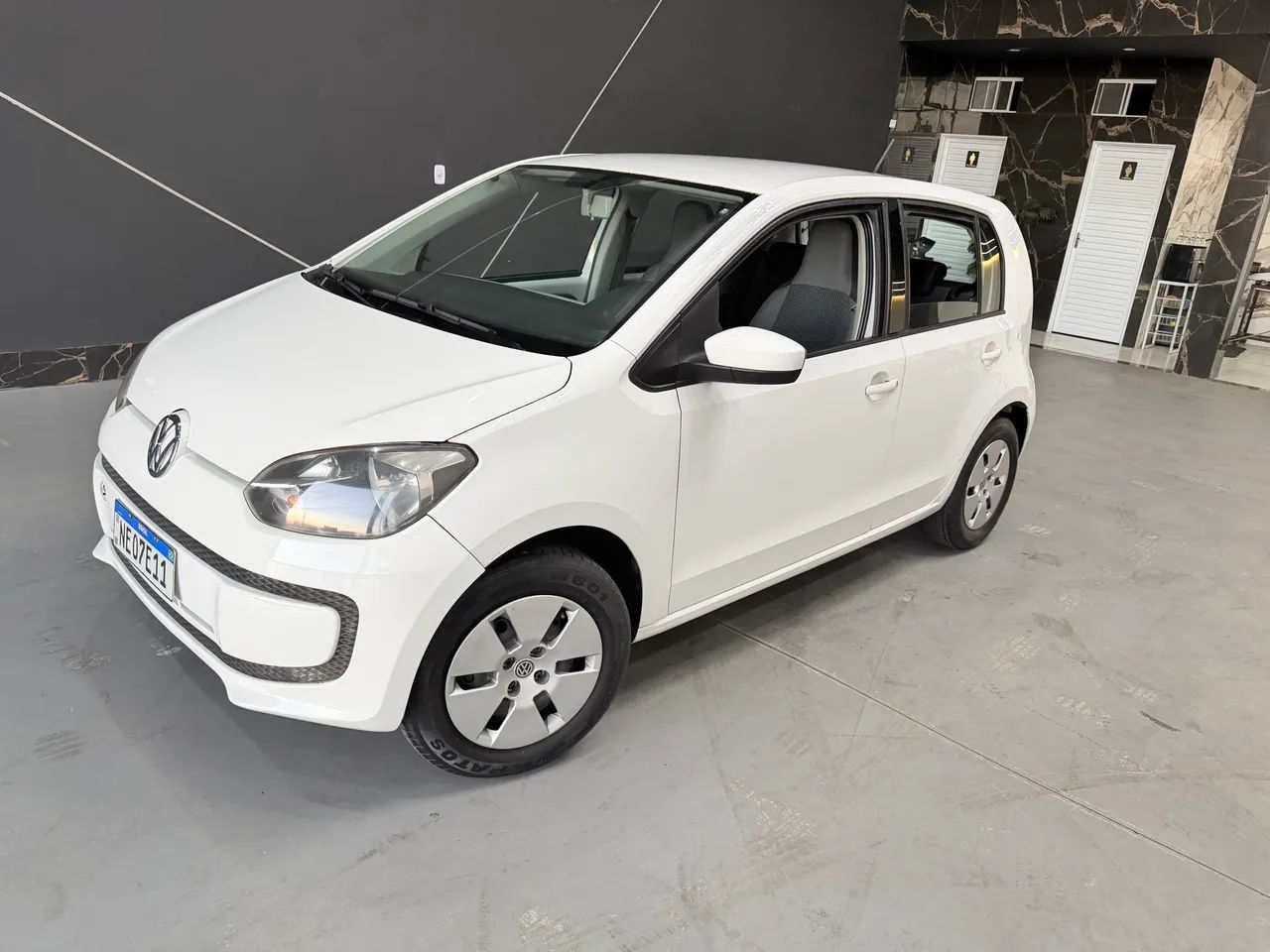 Volkswagen Up! 2015