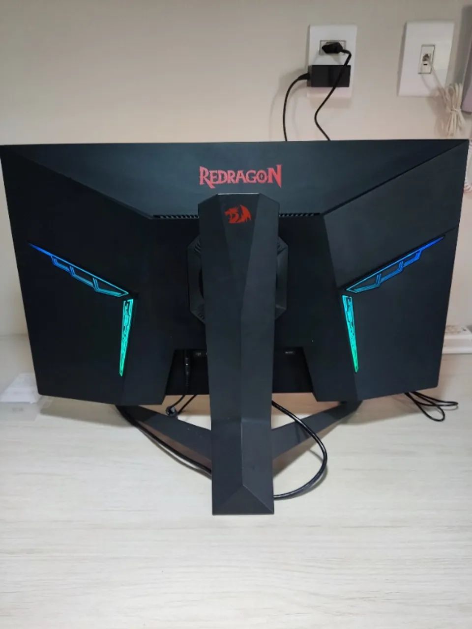  Monitor Redragon Blackmagic (GM7FT27) - Foto 2