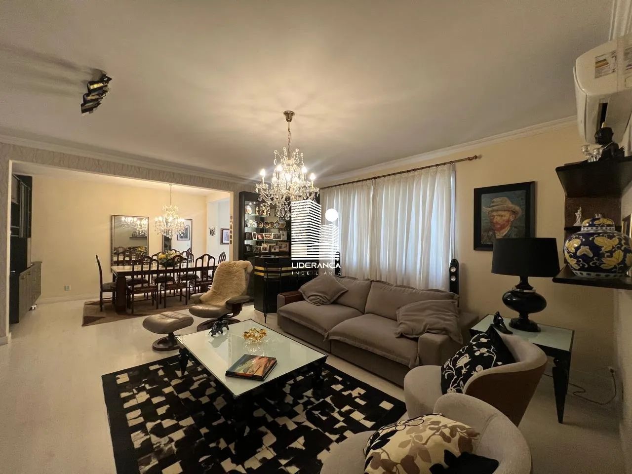Apartamento, Centro, 03 Dormitórios/01 Suíte