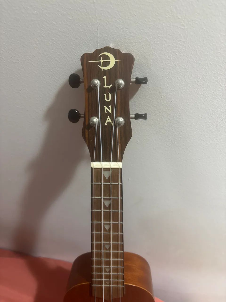Ukulele Luna Violão Havaiano com Capa - Foto 4