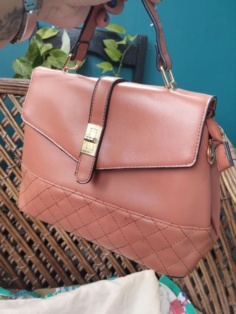 Bolsa feminina estilo executiva média  - Foto 5