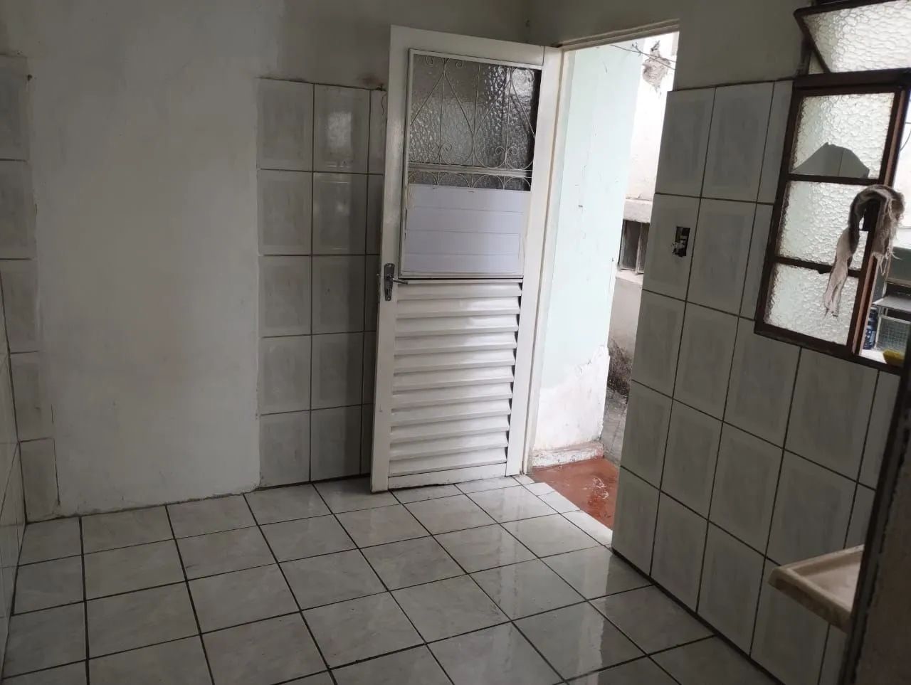 Quarto com banheiro 
