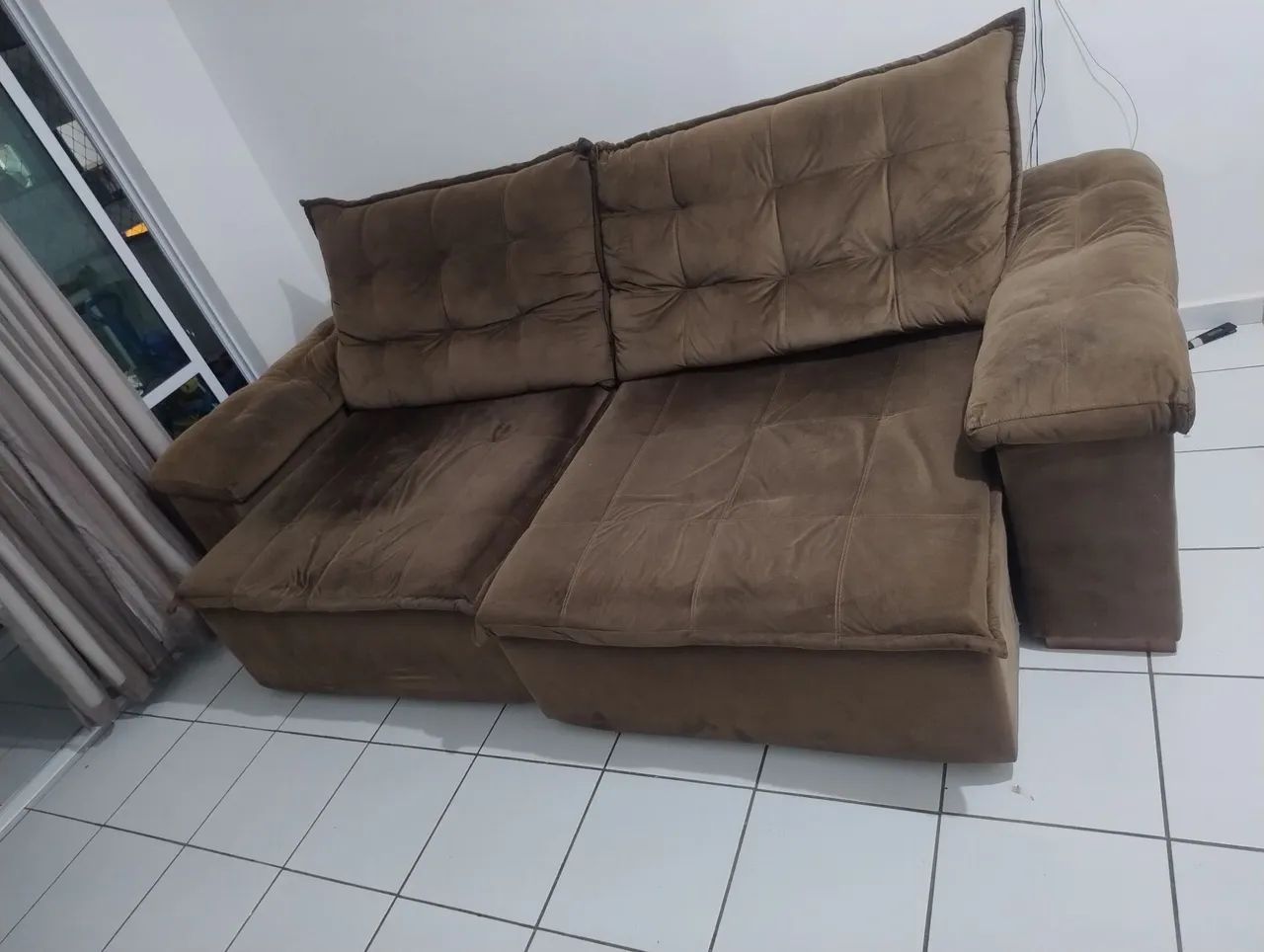 Sofá retrátil e reclinável 