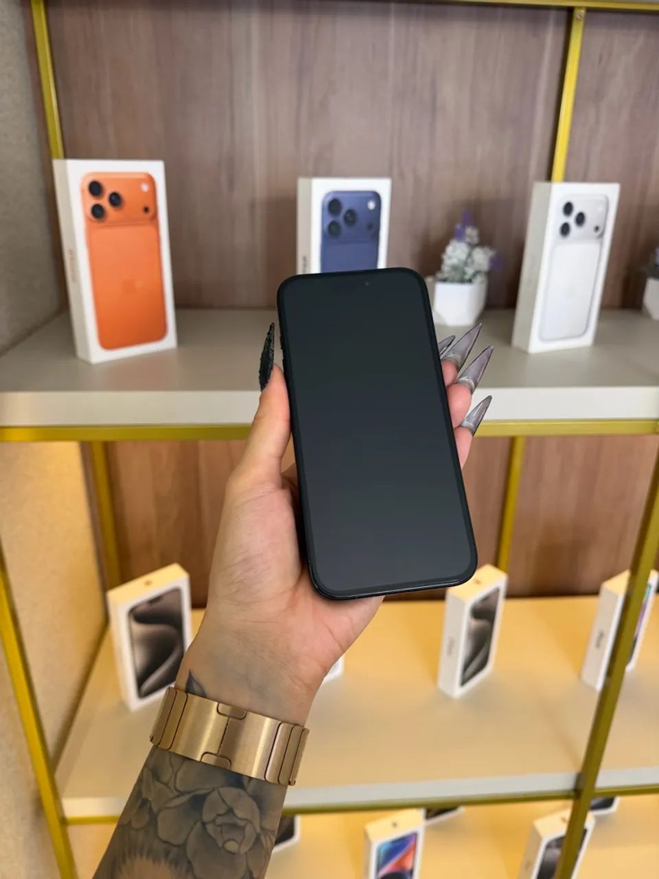 iPhone 15 Pro Titânio Preto  - Foto 5