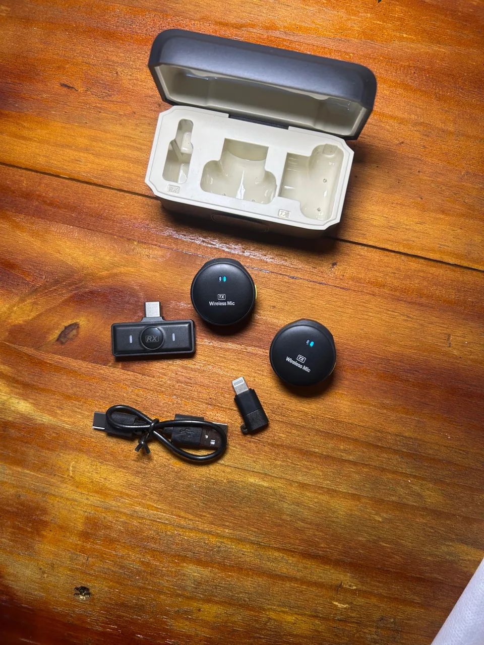 Kit 2 microfones lapela Sem Fio P/ Iphone Ligthning e Type-C - Foto 3