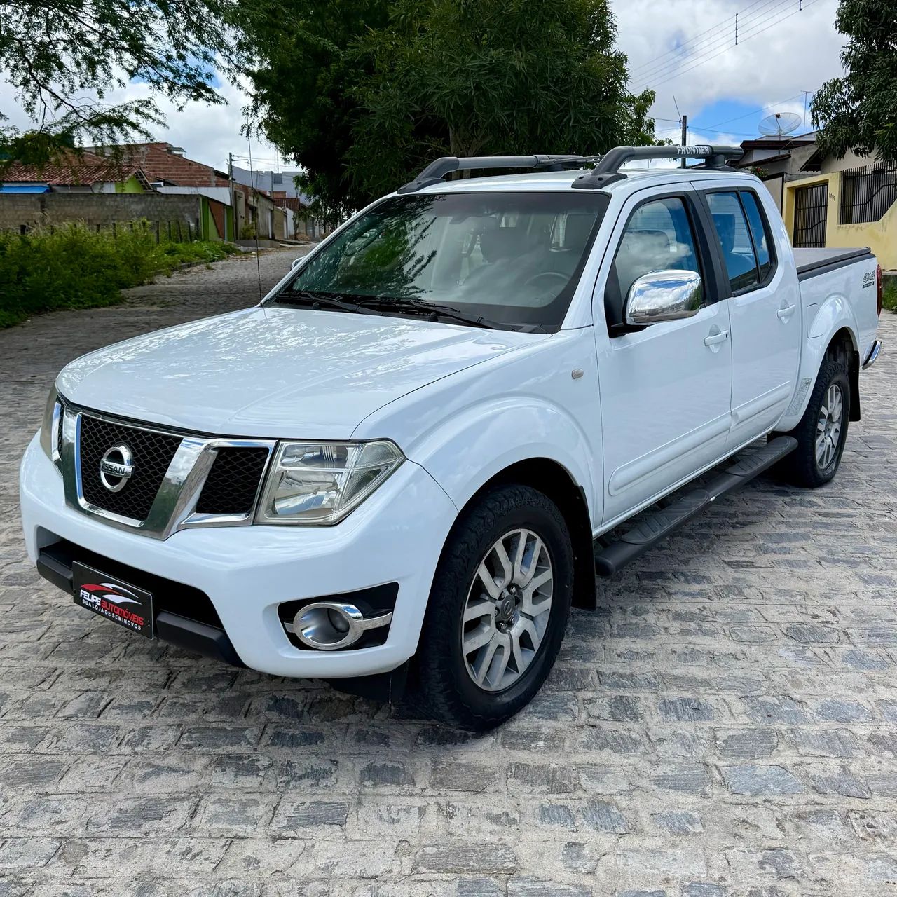 Nissan Frontier SL CD 4X4 2.5TB DIESEL AUT 2014