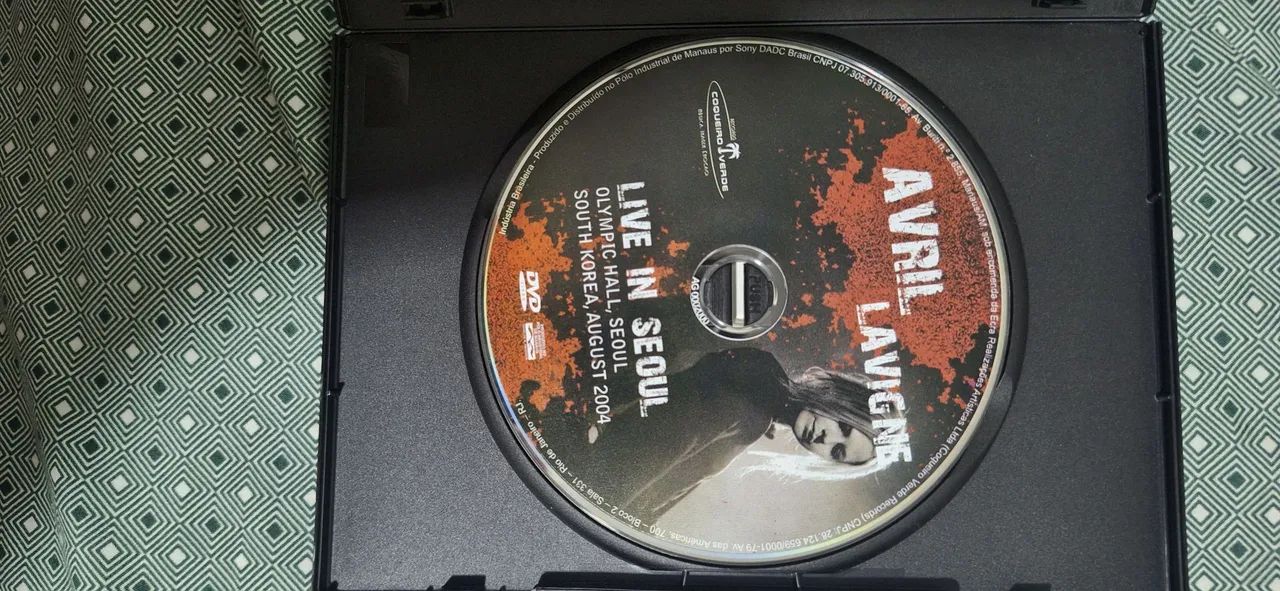 DVDS SHOWS AVRIL LAVIGNE - Foto 2