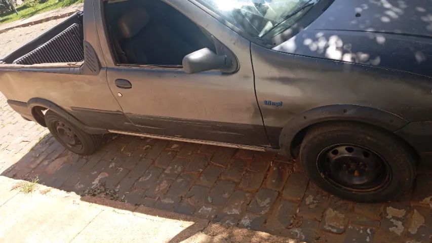 Fiat Strada Working 1.5 MPI 8V CE 2001 - Foto 4