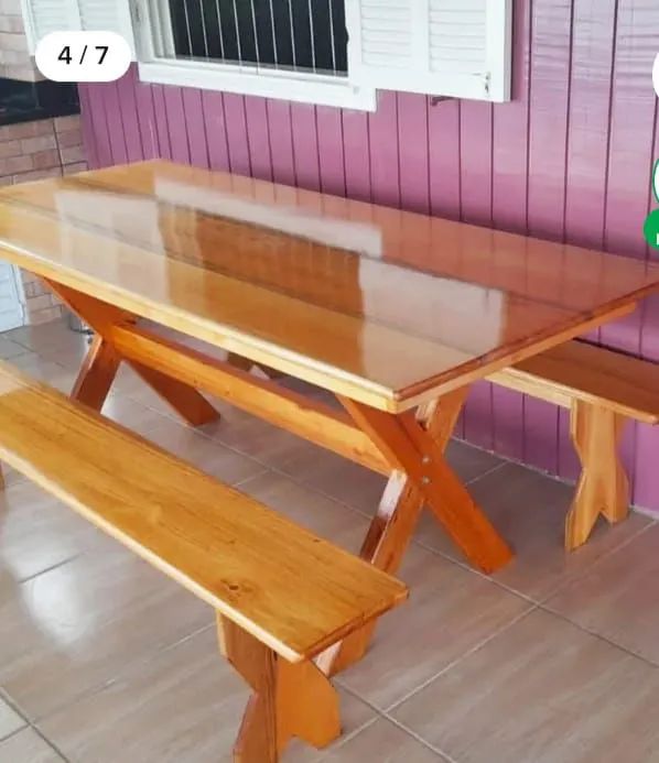 Mesa de madeira pra churrasco