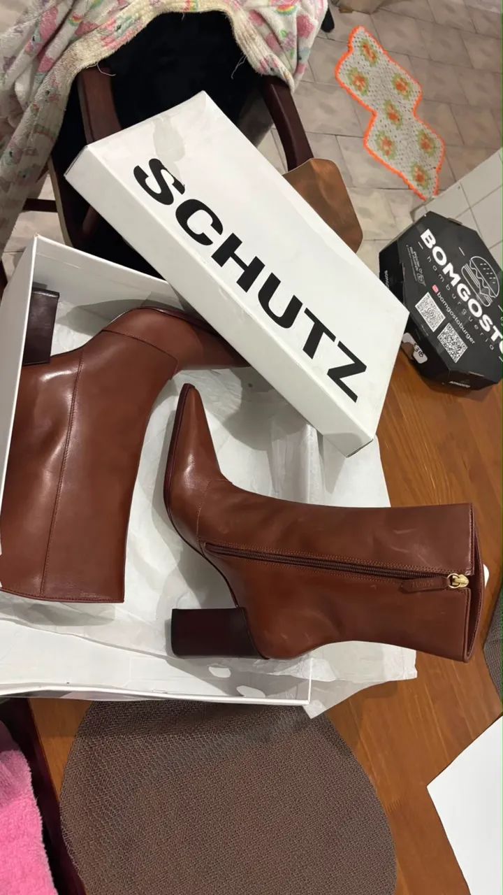 Bota de couro marrom Schutz - Foto 5