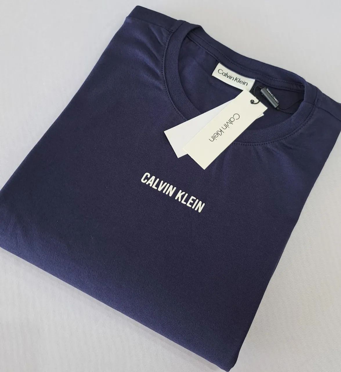 Camiseta Calvin Klein Azul Marinho  - Foto 2