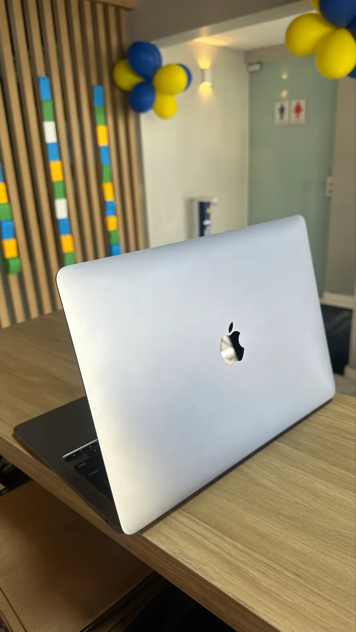 Macbook 2020, Magic Mouse e Caixa - Notebooks - Saguaçu, Joinville