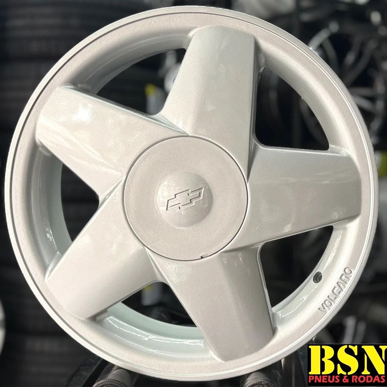 JOGO DE RODAS VOLCANO WIND ARO 17x6 4x100 