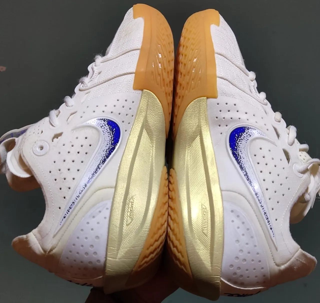 Tênis Nike gt cut 3 - Foto 2