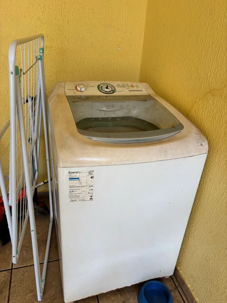 Máquina de lavar com defeito 