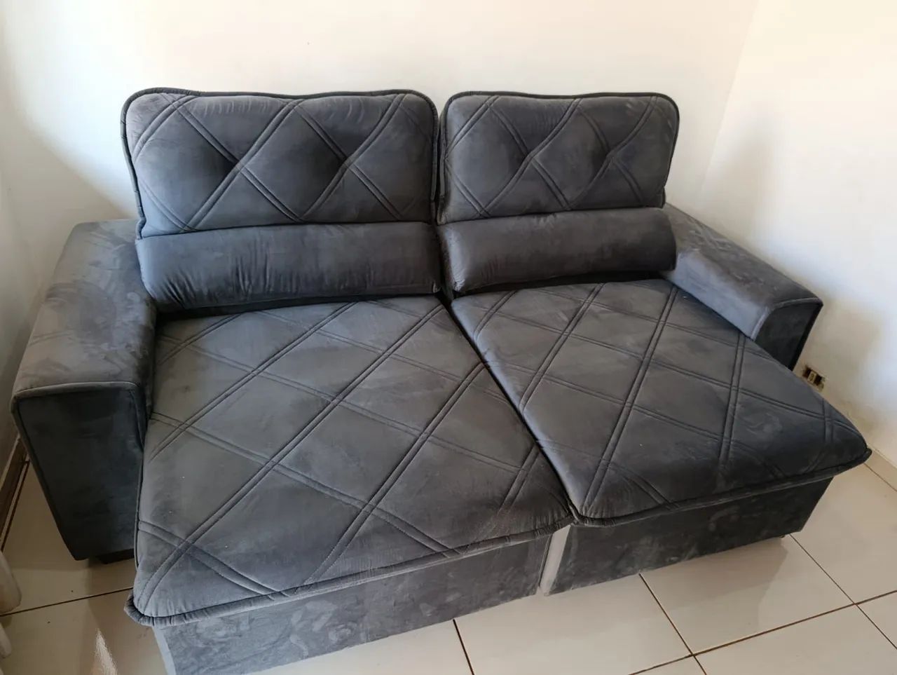Sofá Novo 2,30m Retrátil e Reclinável Tecido Veludo - Foto 4