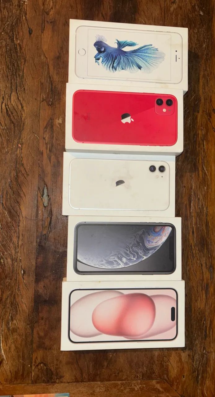 Caixas de iPhones 