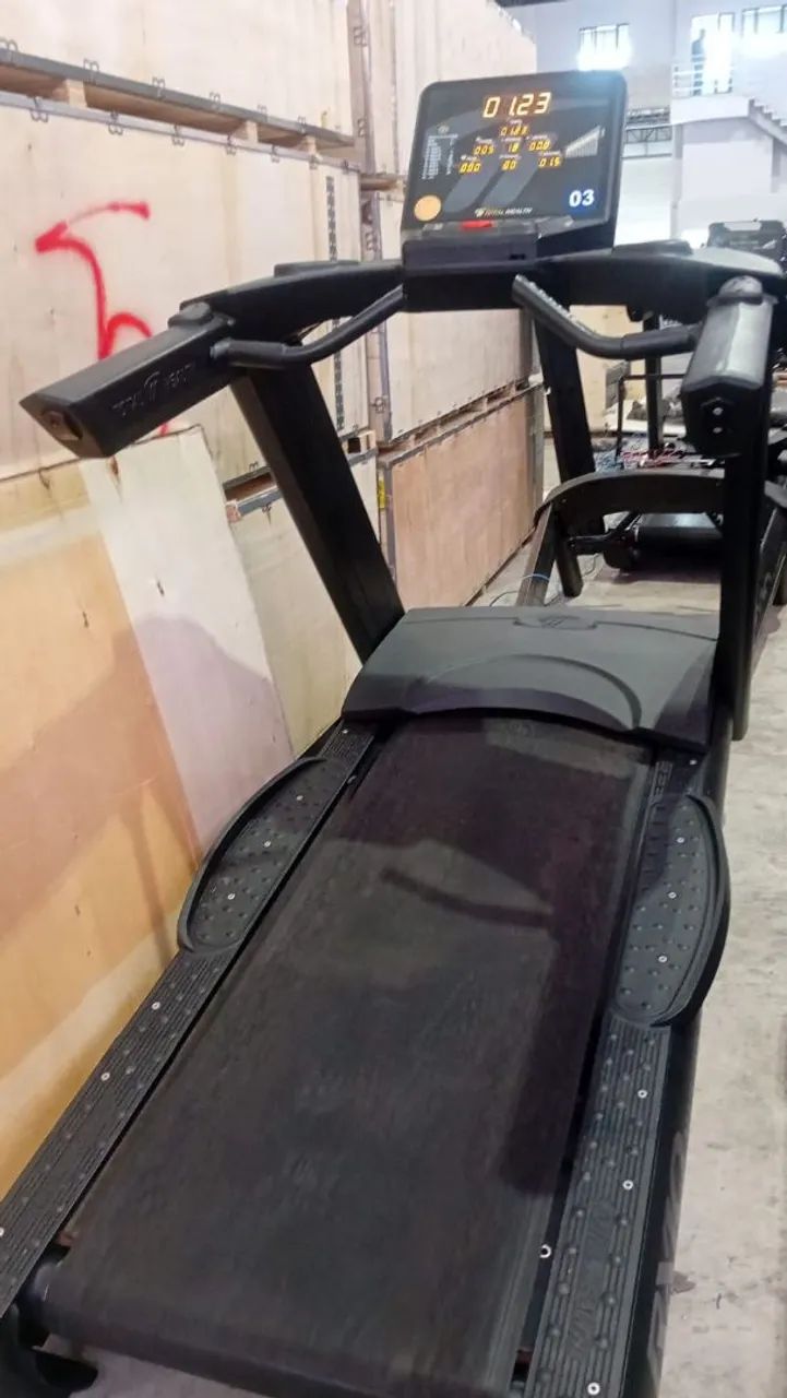 Esteiras Total Health RX10 Aluminium com inclinação para sua academia !!