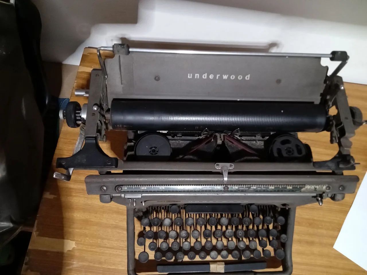 Maquina de escrever antiga  - Foto 3