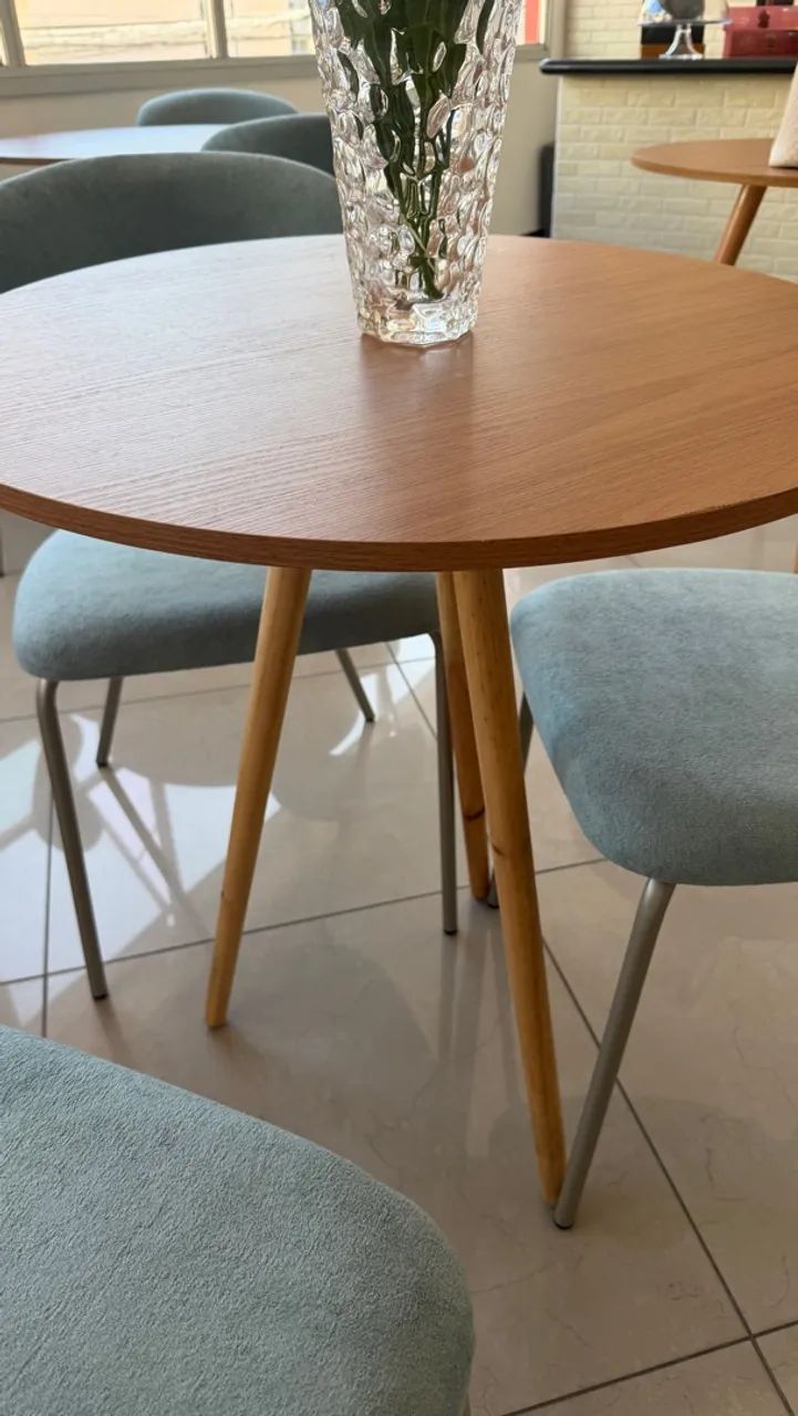 Vendo linda mesa de canto/varanda - Foto 2