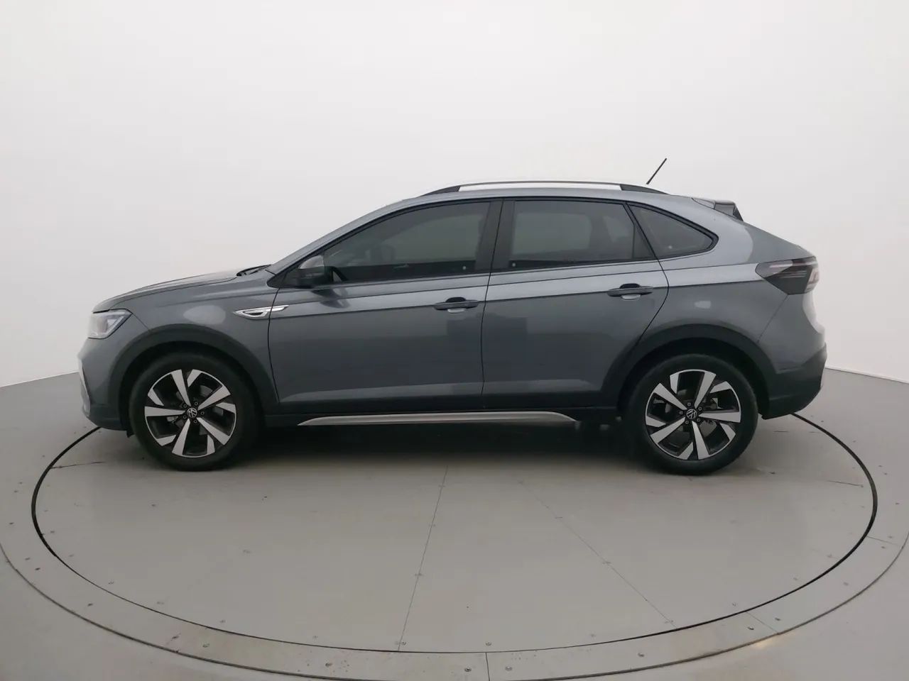 Volkswagen Nivus Highline 1.0 200 TSI Flex Aut., foto 2 de 18