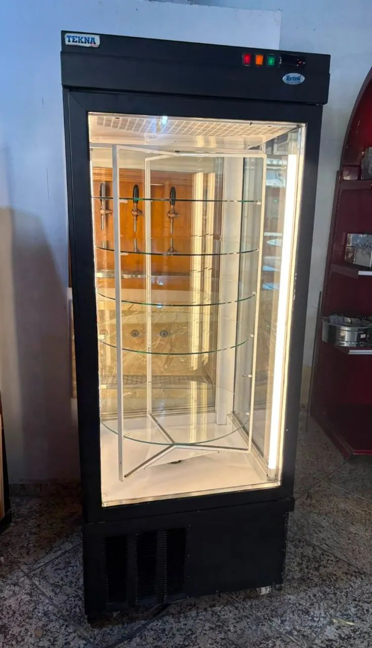 Boleira vitrini refrigerada semi nova - Foto 3