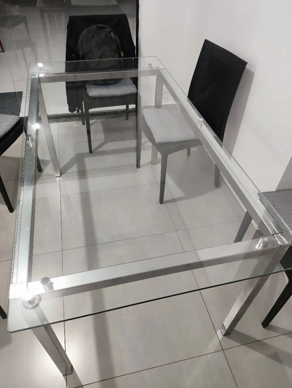 Mesa de jantar retangular em vidro temperado e aluminio a venda  - Foto 2