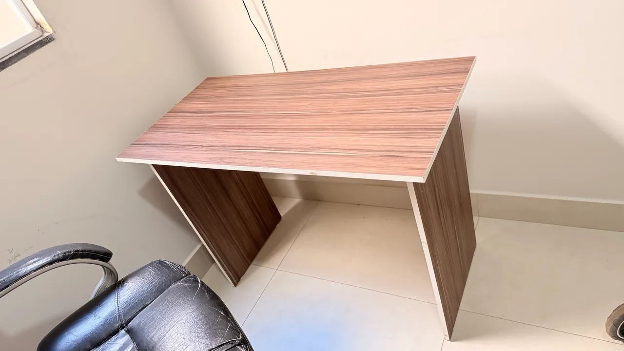 Mesa Escrivaninha para Computador / Estudo 1 Metro - Foto 3