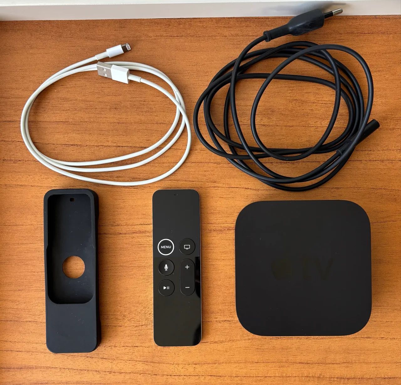 Apple TV 4K Wi-Fi + Ethernet - 64 GB (1ª Geração) - Dispositivos