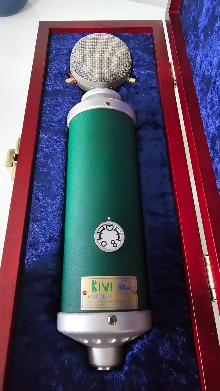 Microfone condensador Blue Kiwi + Shockmount e cabo originais - Foto 4