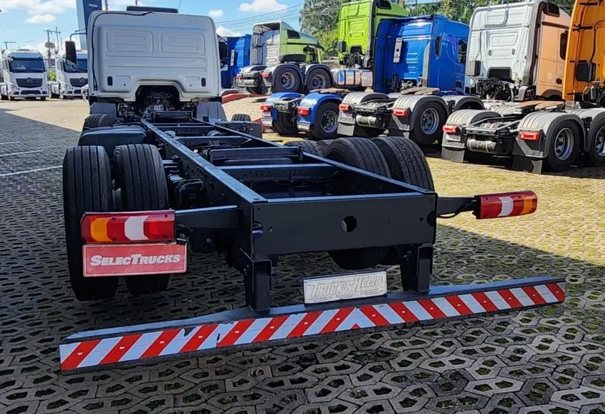 Atego 3030. - Foto 2