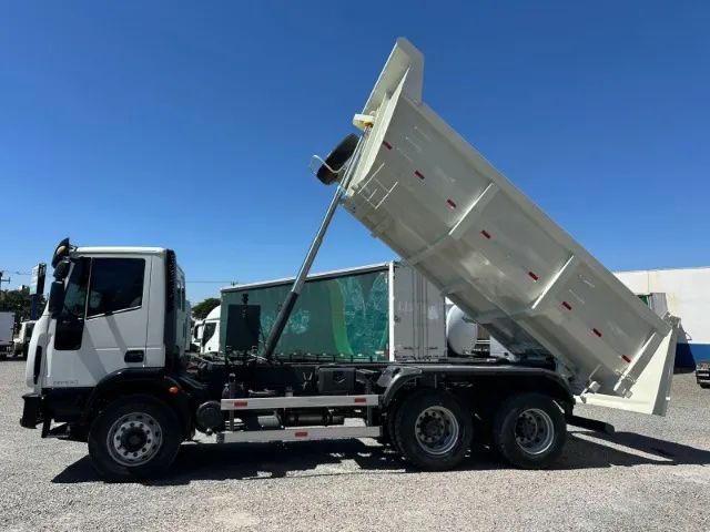 Iveco tector 260e30 6x4 - 2023 - Foto 9