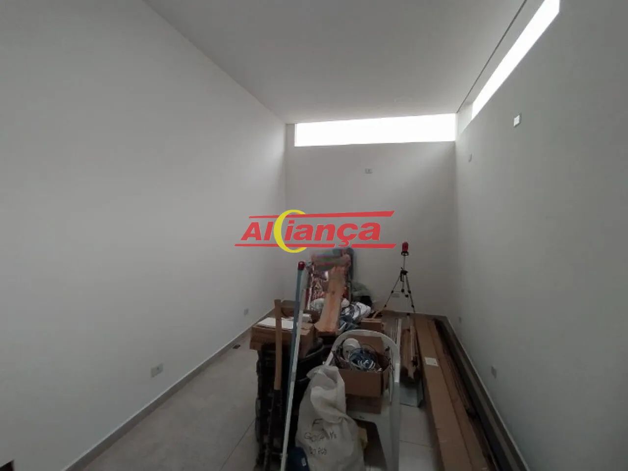 Sala para Alugar com 16m², Vila Rosália - Guarulhos/SP