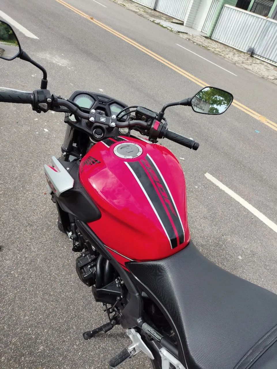 HONDA CB 650F 2018 - Foto 5