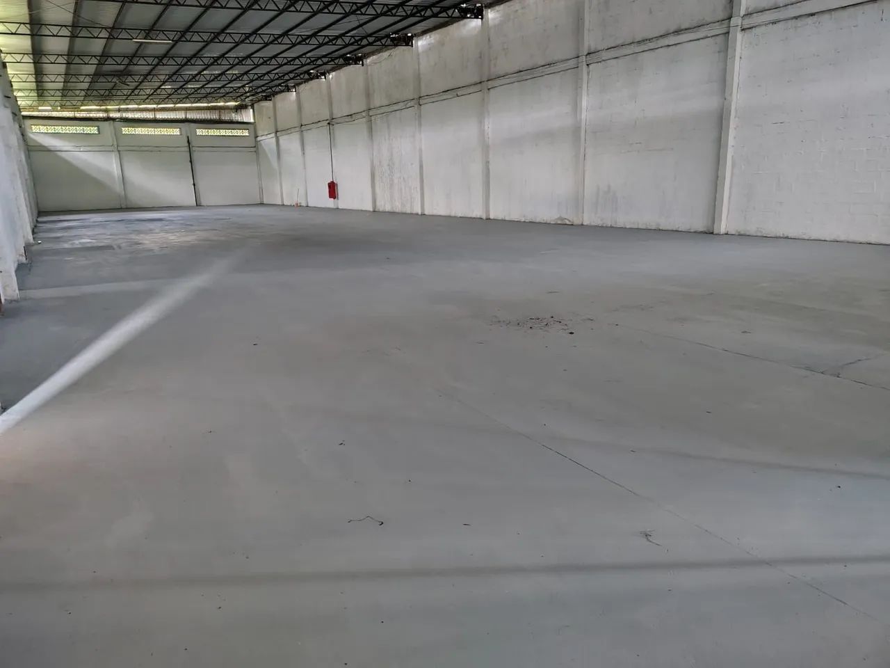 GALPÃO LOGÍSTICO 2.400M² - AV. TURISMO  - Foto 2