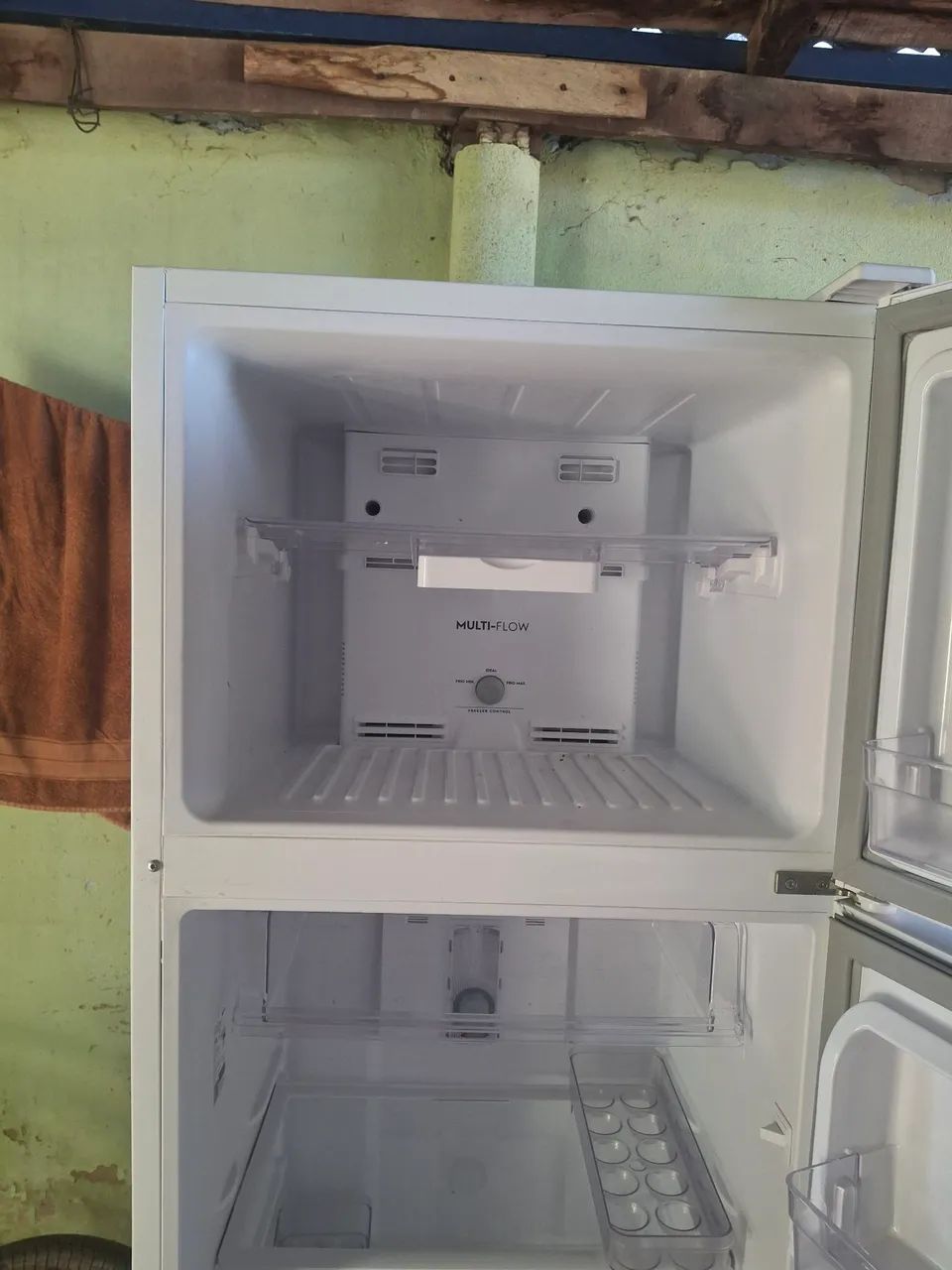 GELADEIRA ELECTROLUX NOVA NUNCA FOI USADA COM NOTA FISCAL  - Foto 5
