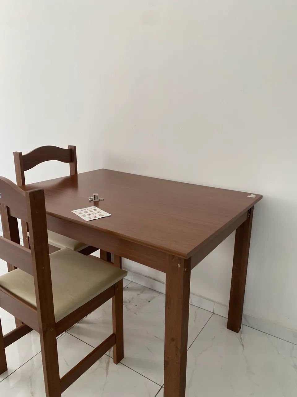 Mesa 4 lugares em perfeito estado - Foto 2