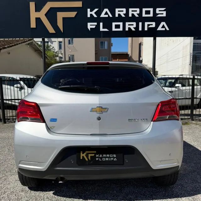 Chevrolet Onix Hatch LTZ 1.4 8V Flex Aut. 4P 2017 - Foto 5
