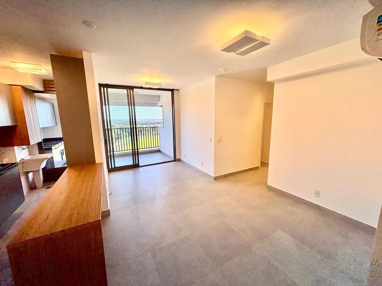 Apartamento no T:me Garetti com 3 Suítes, Andar Alto e Vista Privilegiada  Região do Iguat