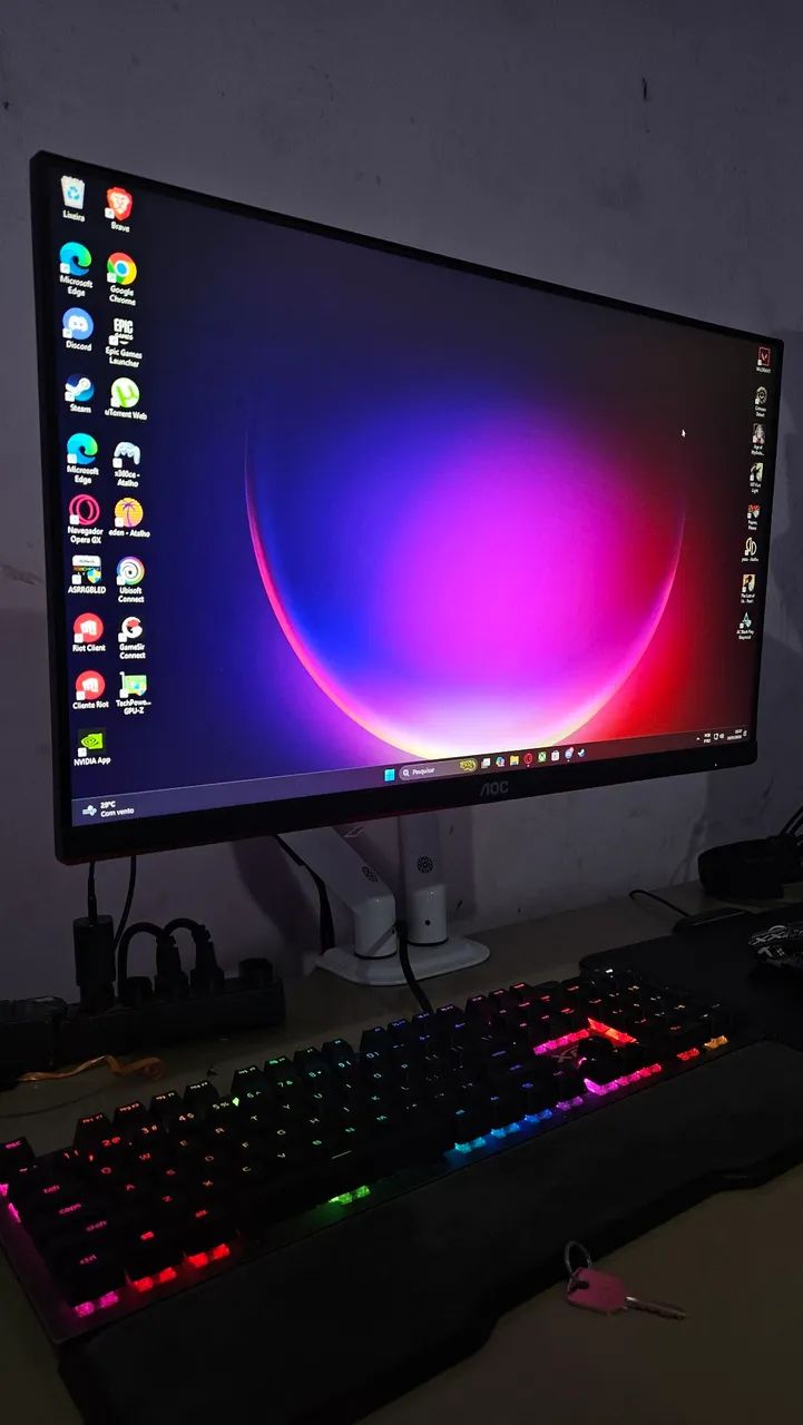 Monitor gamer AOC 144hz IPS 24pol completo