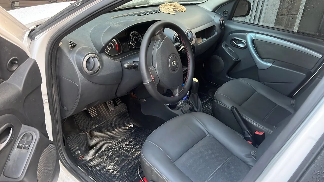Renault Sandero Expression Hi-flex 1.0 16V 5P 2012 - Foto 5