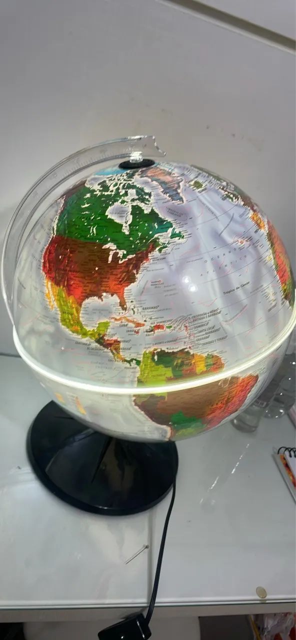 Globo Terrestre Iluminado Novo, 48cm de diâmetro